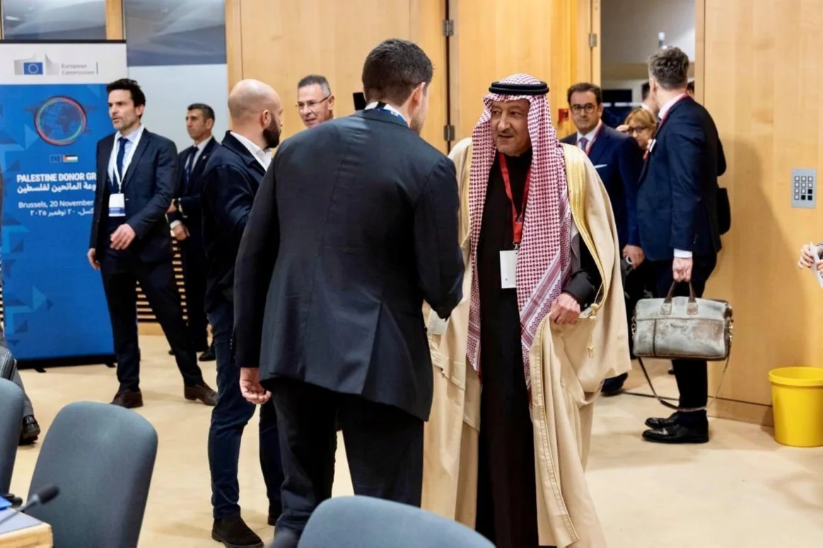 பாலஸ்தீனத்திற்கு நிதிப் பாதுகாப்பு