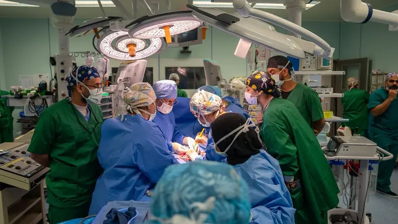 சவுதி அரேபியாவில் ஒட்டிப்பிறந்த இரட்டைக் குழந்தைகளின் அவசரப் பிரிப்பு அறுவை சிகிச்சை வெற்றி